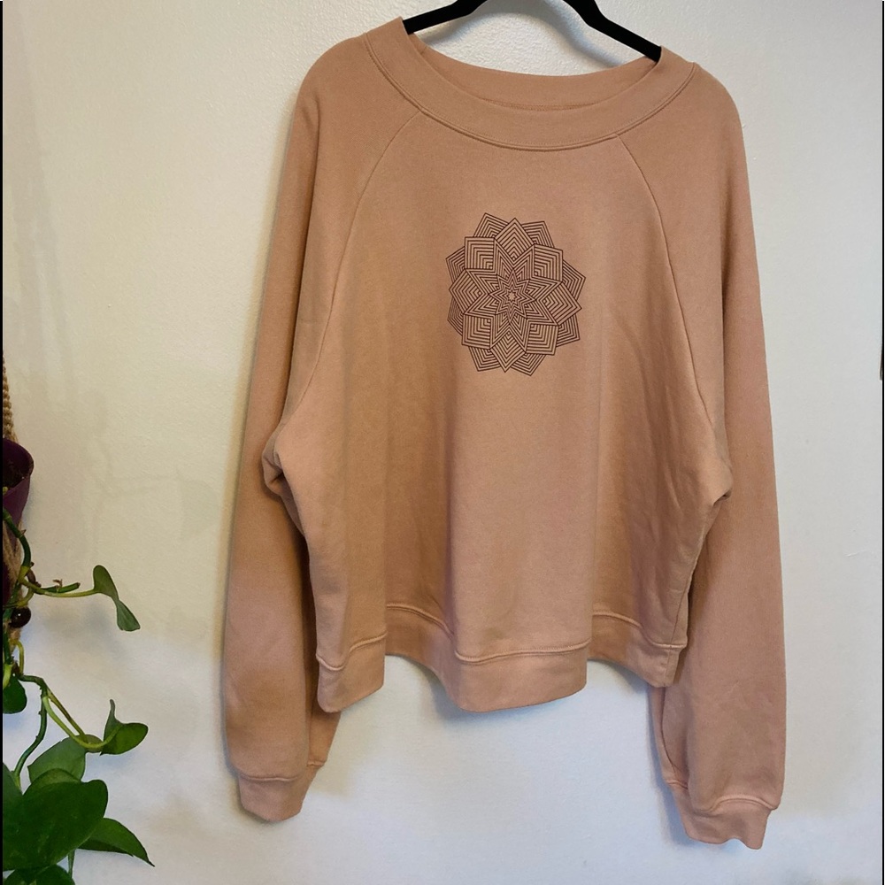 Slightly Buddha Mandala Crew boxy oversized pull over sweater size large